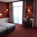 Louisa 3*