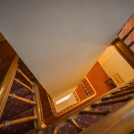 Louisa Hotel
