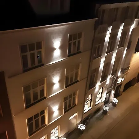 Louisa Hotel