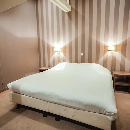 Louisa Hotel 3*