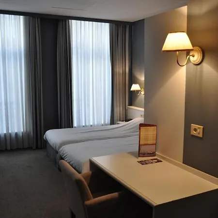 Louisa Hotel