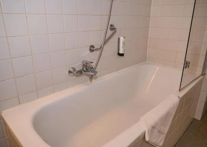 Louisa فندق أوستيند